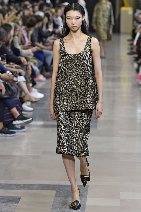 woman<br>SS19