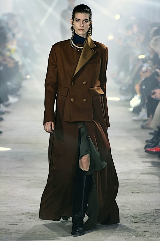 woman<br>FW20