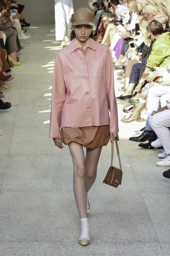woman<br>SS20