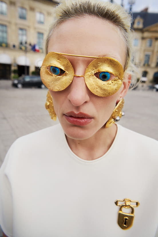 woman<br>SS21