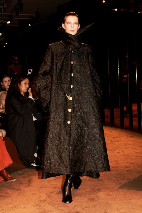 woman<br>FW25