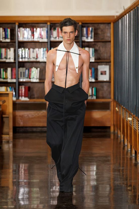 Sean SuenMW SS 26
