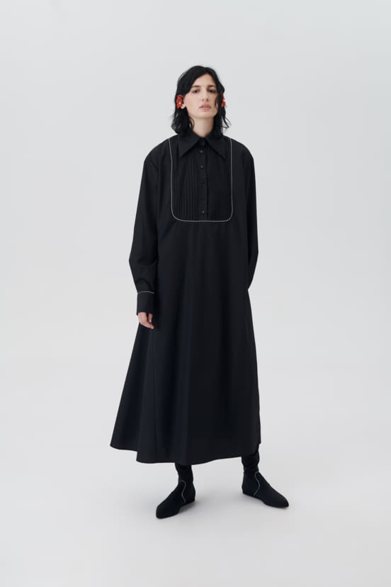 woman<br>FW22