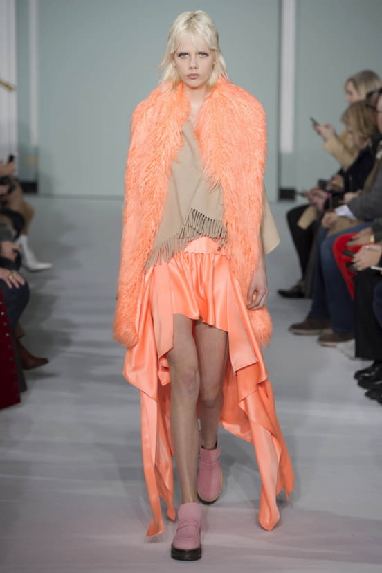 woman<br>F/W 17