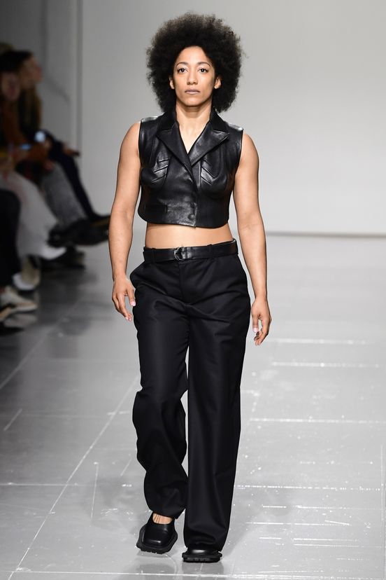 woman<br>FW23