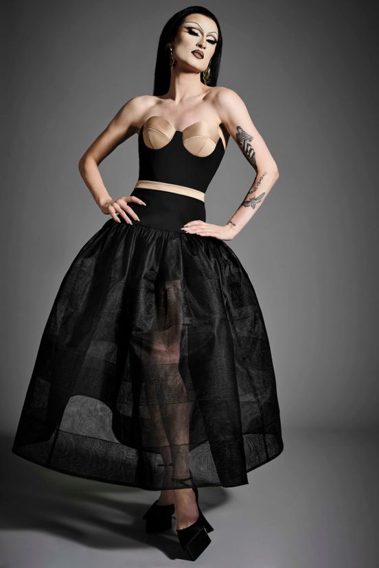 woman<br>Resort 2025