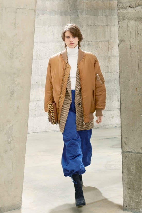 woman<br>FW21