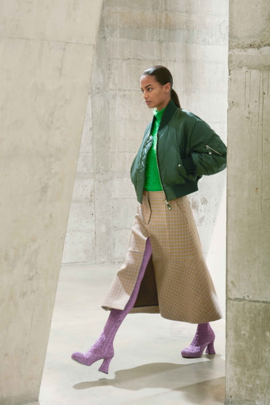 woman<br>FW21