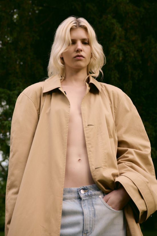 woman<br>Resort 2025