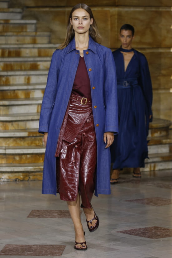 woman<br>SS20
