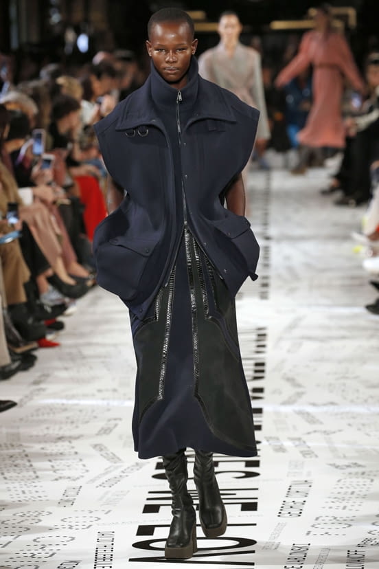 woman<br>FW19