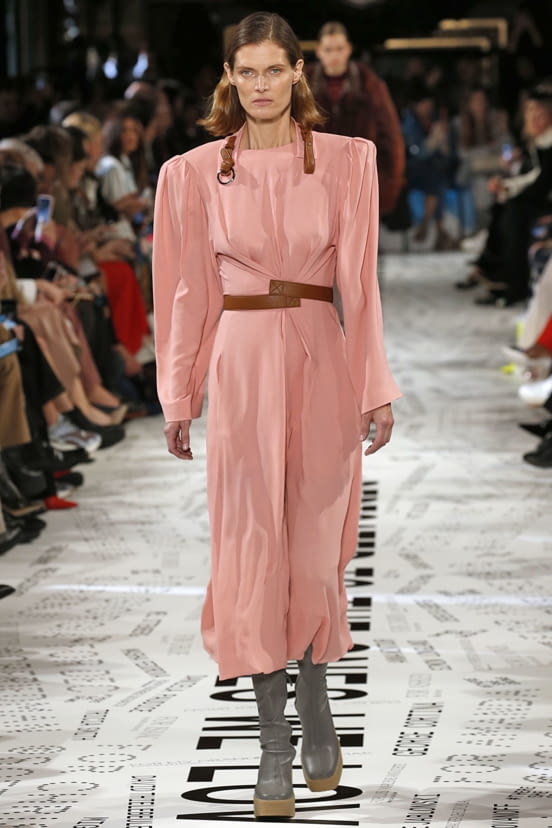 woman<br>FW19