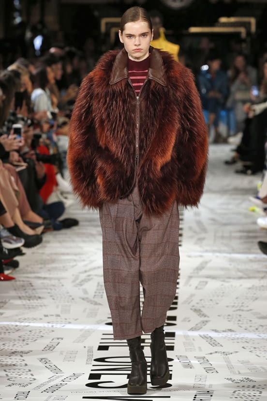 woman<br>FW19