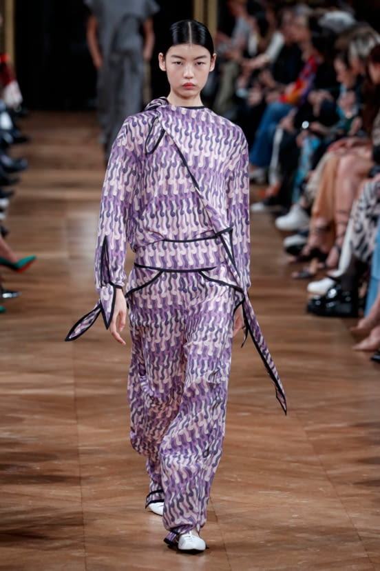 woman<br>FW20