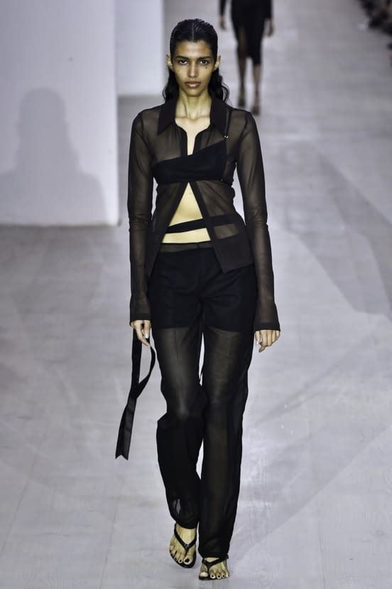 woman<br>SS20