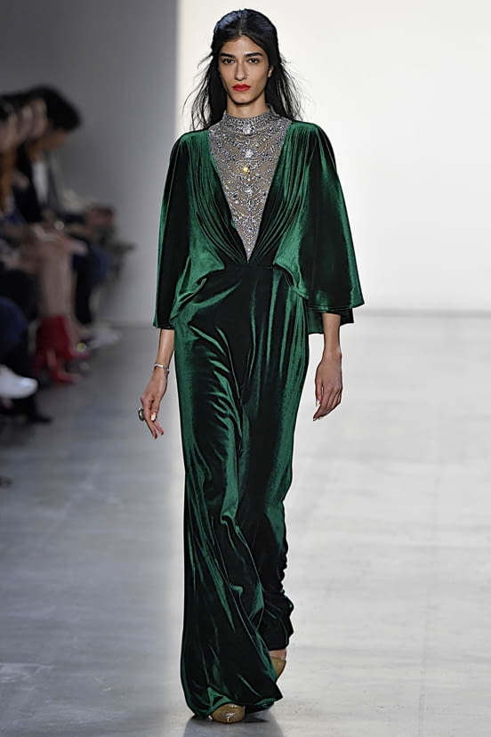 woman<br>FW19