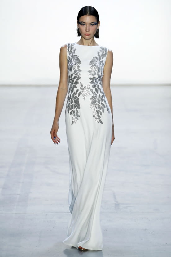 woman<br>SS19