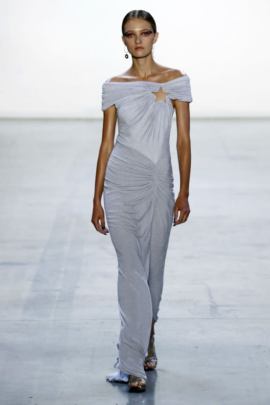 woman<br>SS19