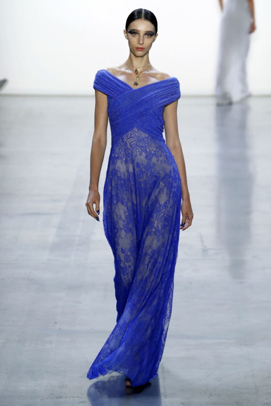woman<br>SS19