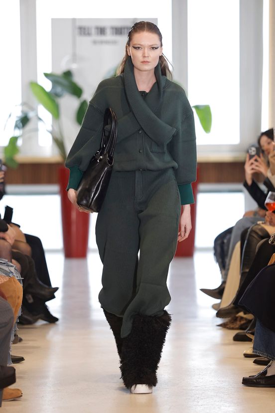 woman<br>FW26