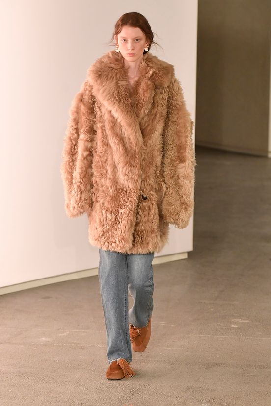 woman<br>FW24