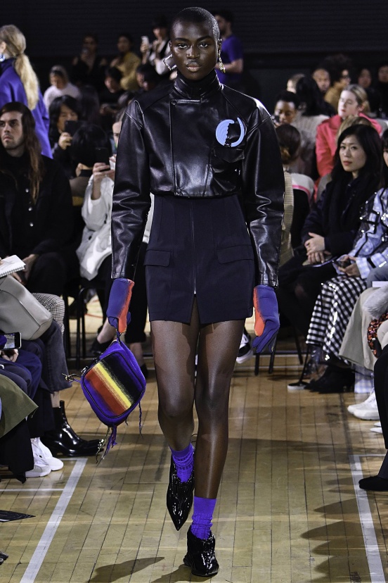 woman<br>FW19