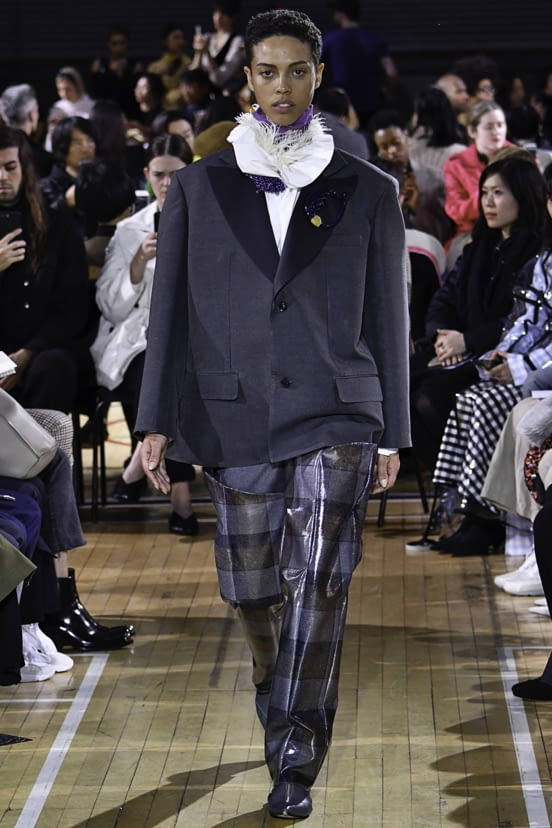 woman<br>FW19