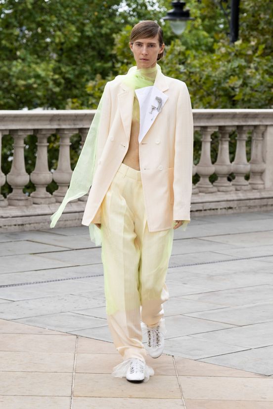 pastel tones