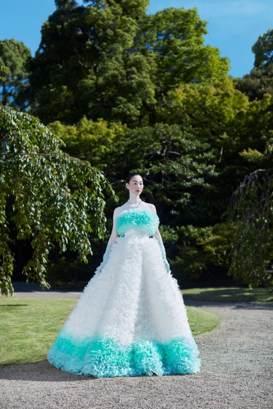 woman<br>SS21