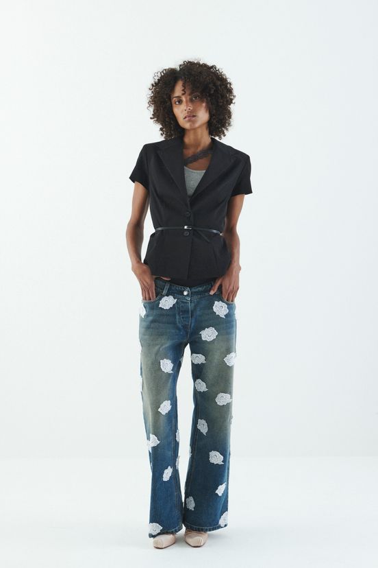 woman<br>Pre-Fall 2025