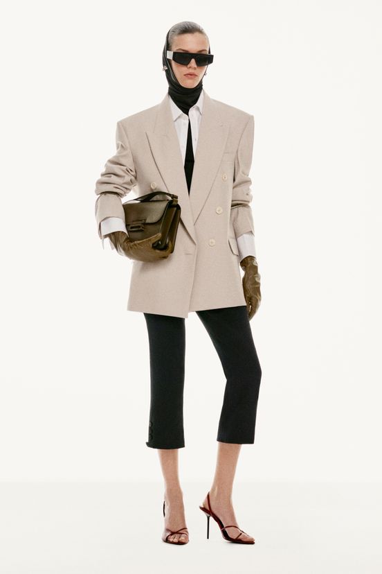 woman<br>Pre-Fall 2025