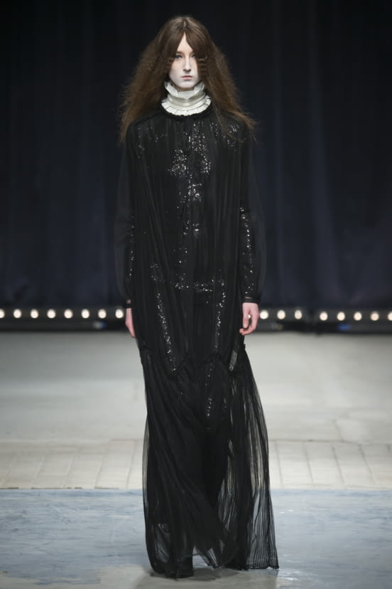 woman<br>FW16