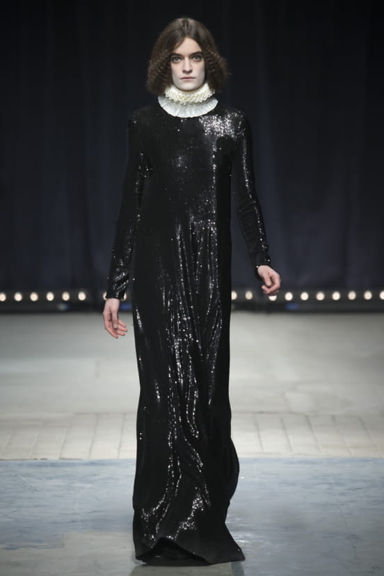 woman<br>FW16