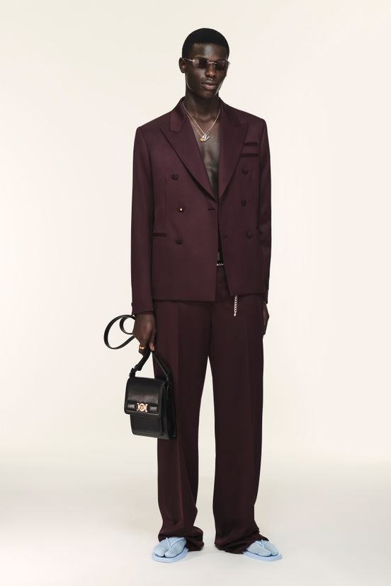 man<br>Resort 2025