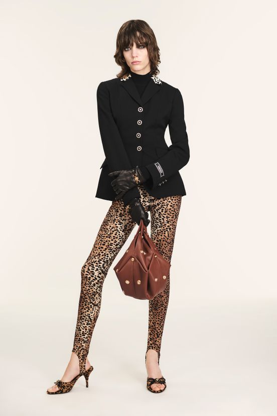 woman<br>Resort 2025