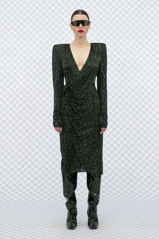 woman<br>SS22