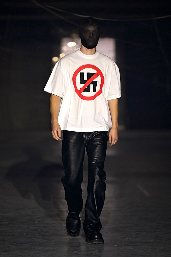 VETEMENTSWW SS26