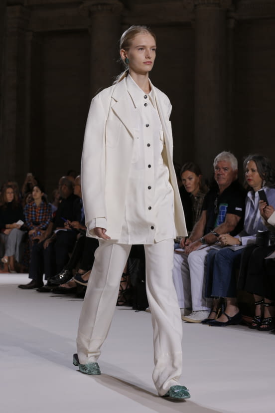 woman<br>SS18