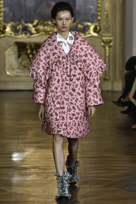 woman<br>FW19