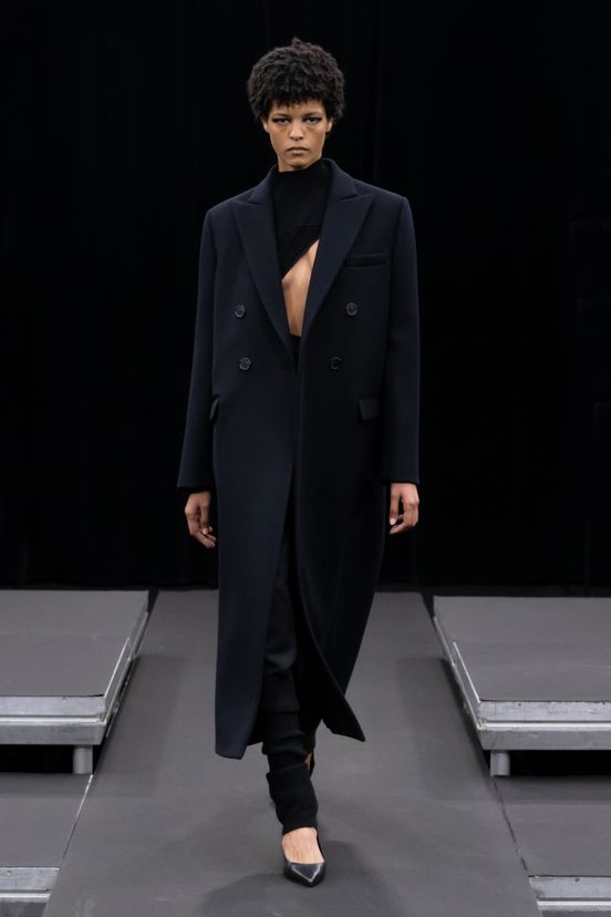 woman<br>FW23