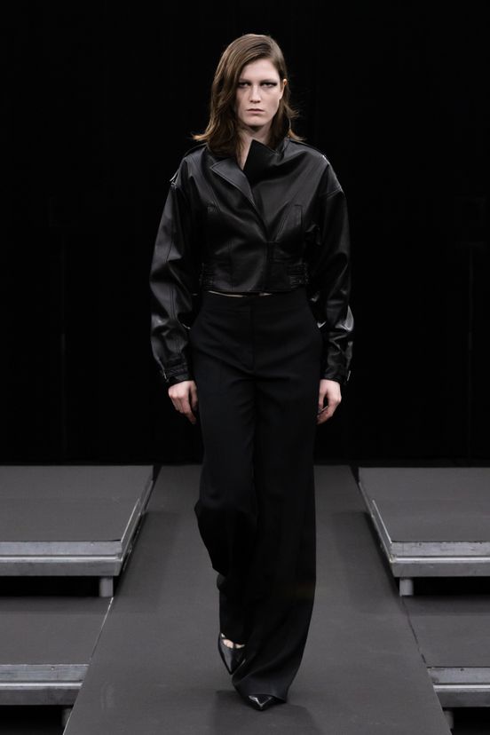 woman<br>FW23