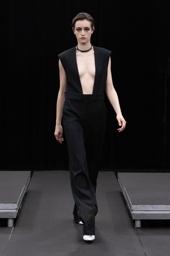 woman<br>FW23