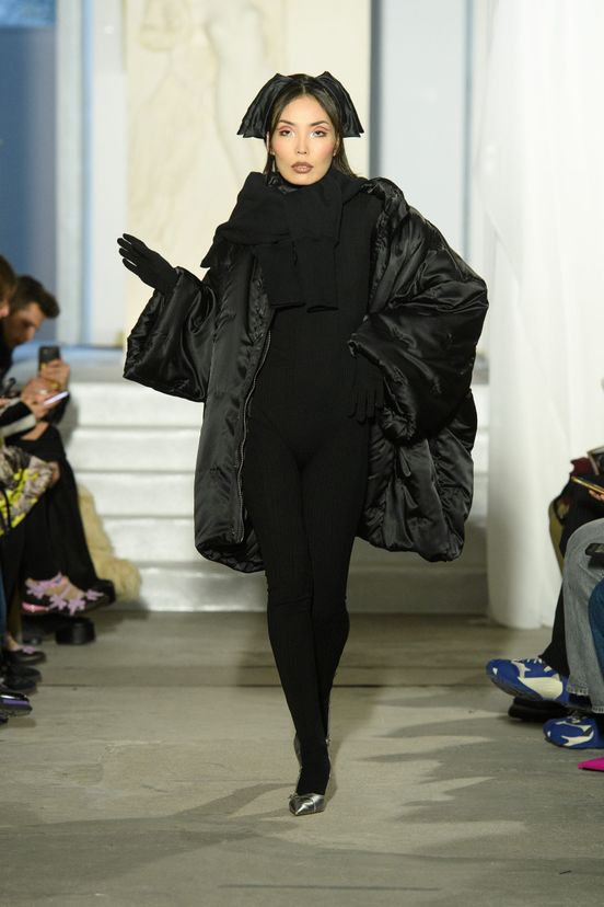 woman<br>FW23