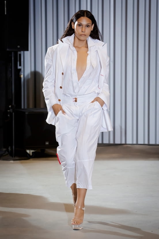 woman<br>SS21
