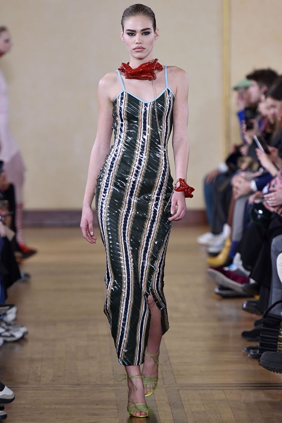 woman<br>FW19