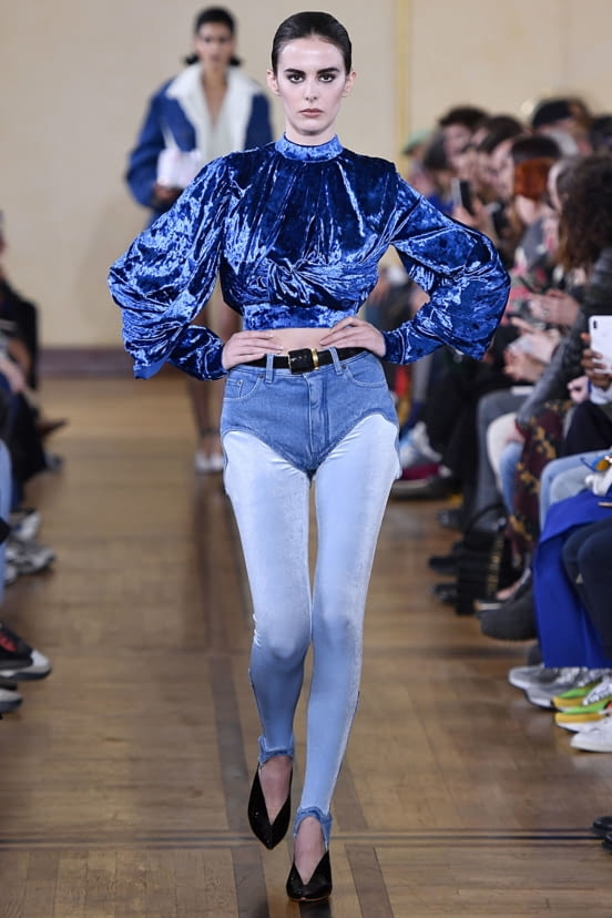 woman<br>FW19