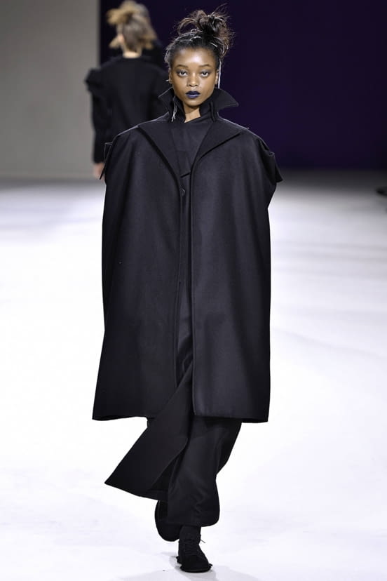 woman<br>FW19