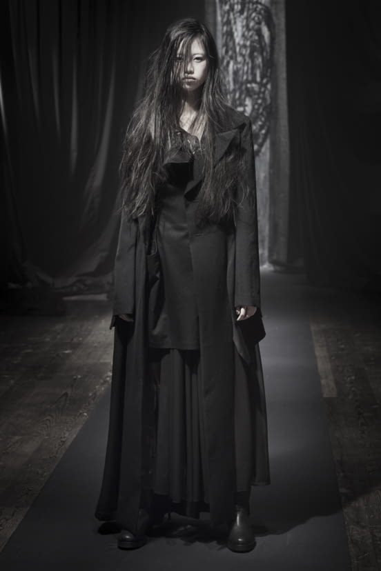 woman<br>FW21