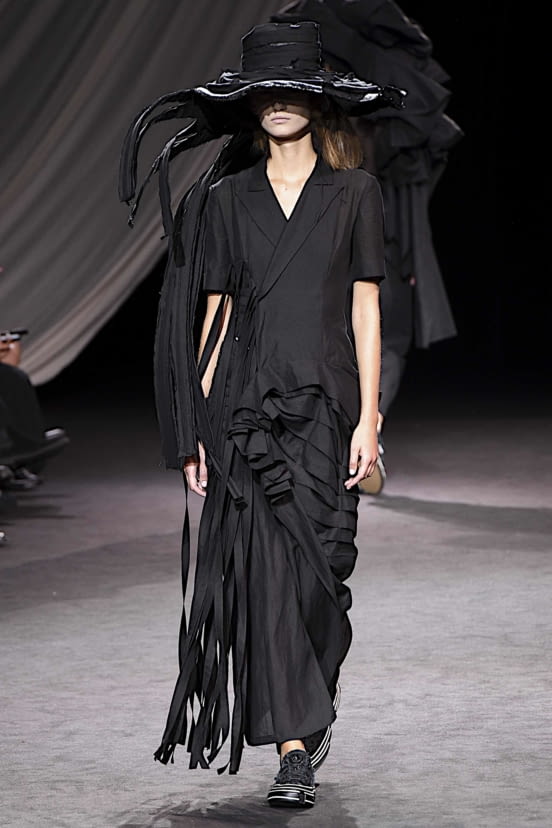 woman<br>SS20