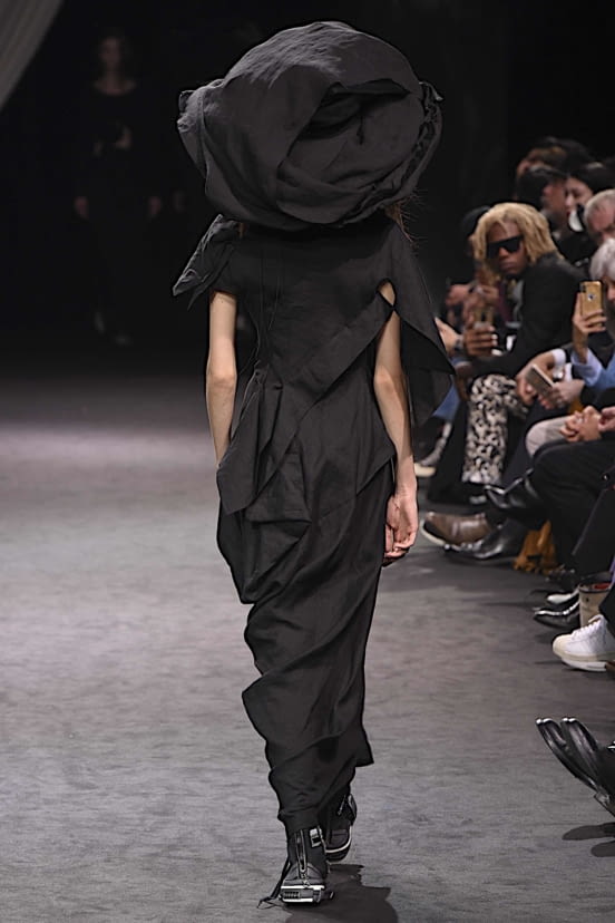 woman<br>SS20
